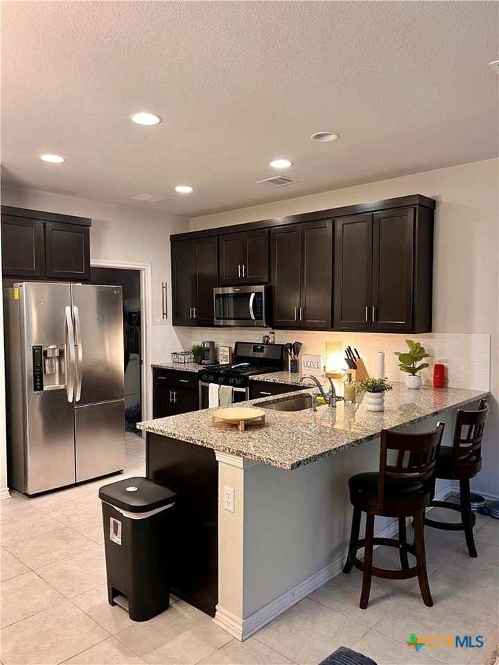 1733 Yaupon Grove Ln - Photo 4 of 12