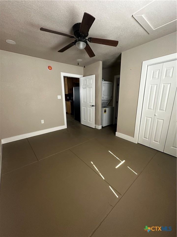 1607 N Saint Joseph St #B - Photo 5 of 6