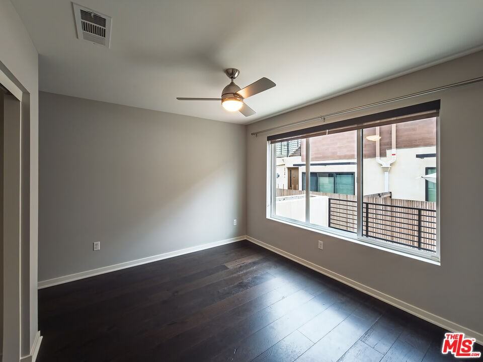 2926 Rowena Ave #2 - Photo 6 of 8