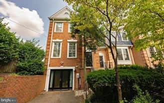 2317 37th St Nw #UPPER - Photo 1 of 1