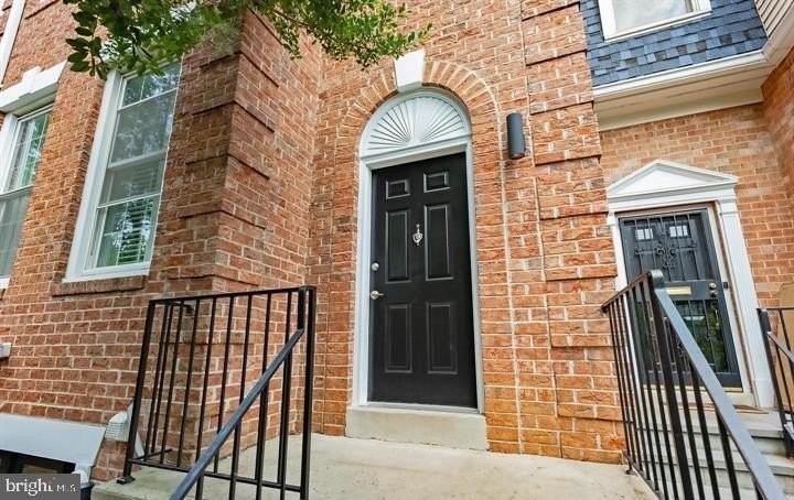 2317 37th St Nw - Photo 3 of 50