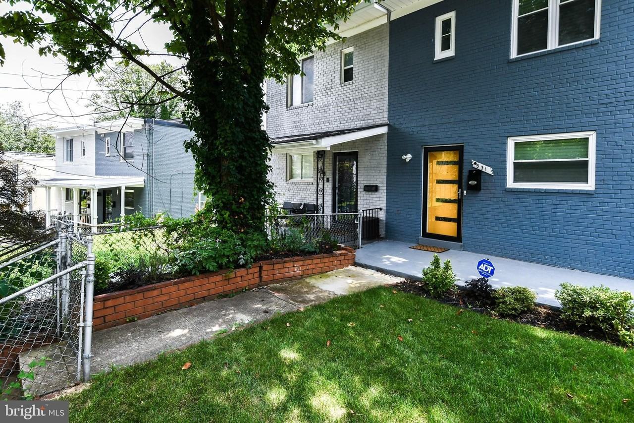 531 Hilltop Ter Se - Photo 2 of 35