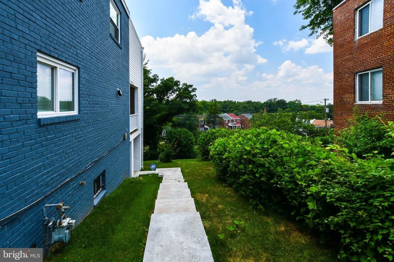 531 Hilltop Ter Se - Photo 4 of 35