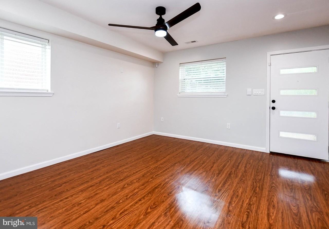 531 Hilltop Ter Se - Photo 6 of 35