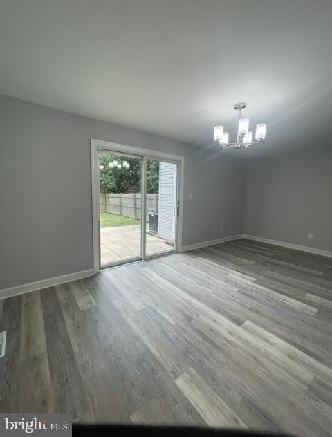 28 Candlewick Ct - Photo 2 of 31