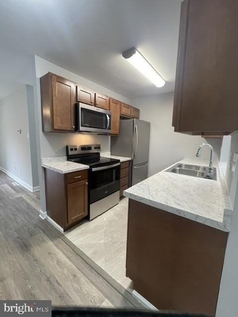 28 Candlewick Ct - Photo 5 of 31
