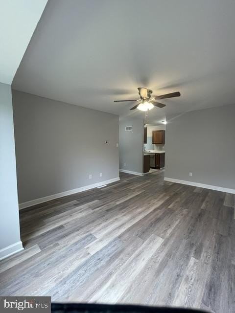 28 Candlewick Ct - Photo 7 of 31