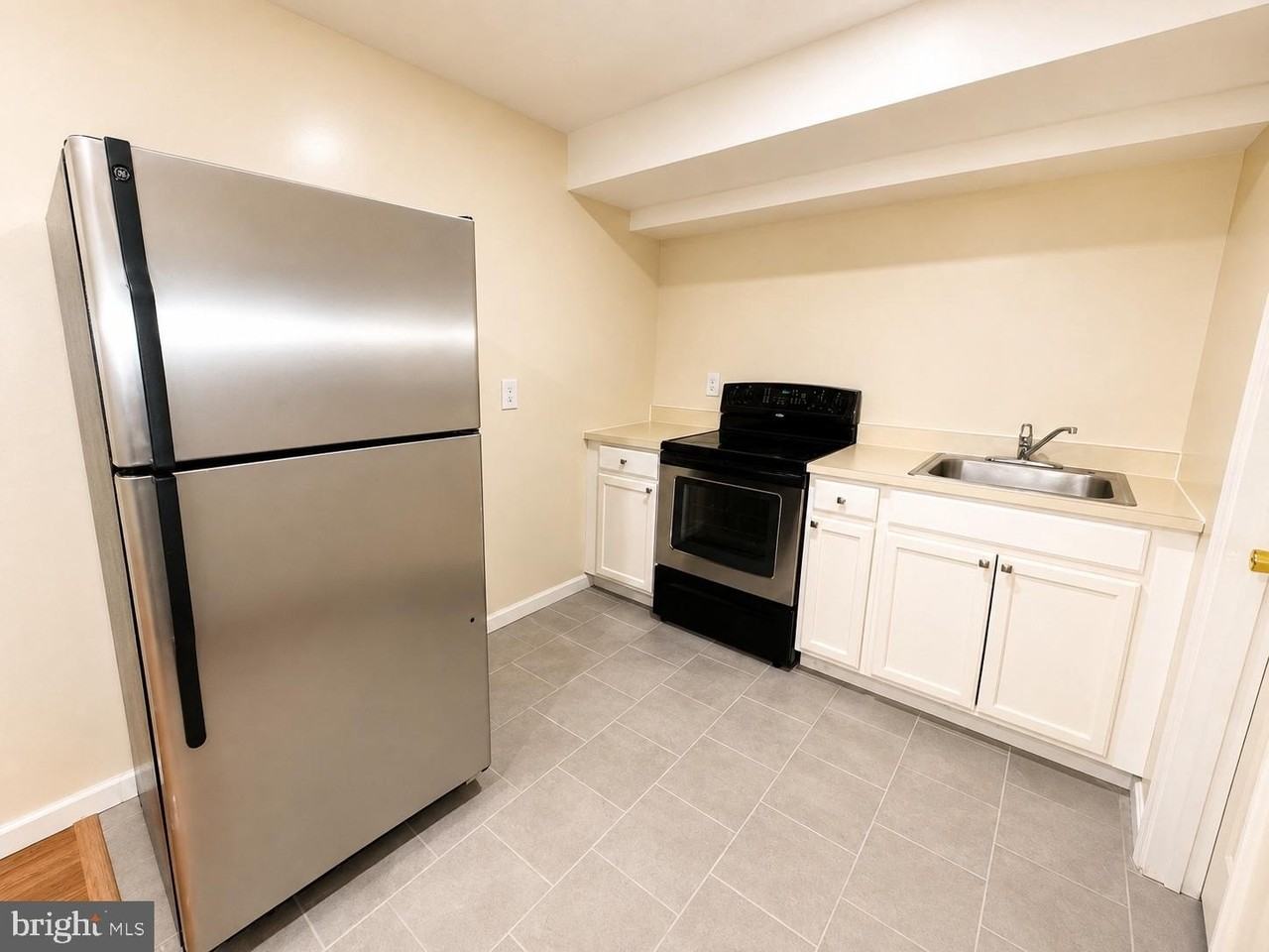 6600 Long Shadow Ct - Photo 4 of 12