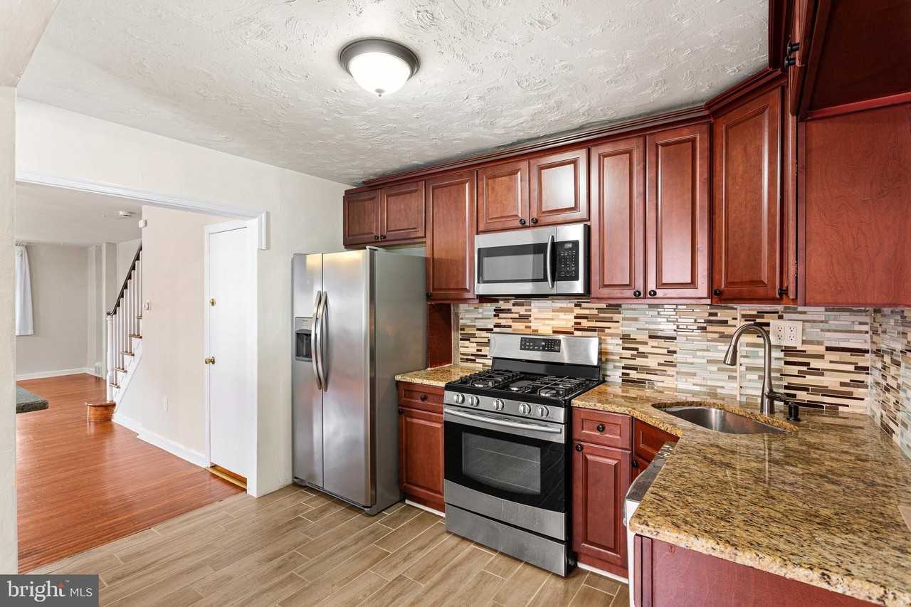 220 Williams Rd - Photo 2 of 17