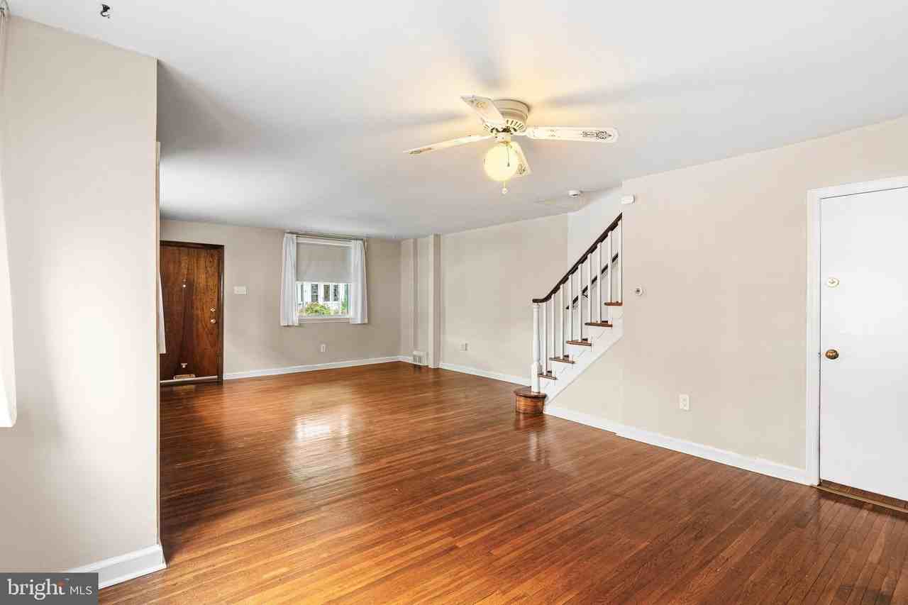 220 Williams Rd - Photo 3 of 17