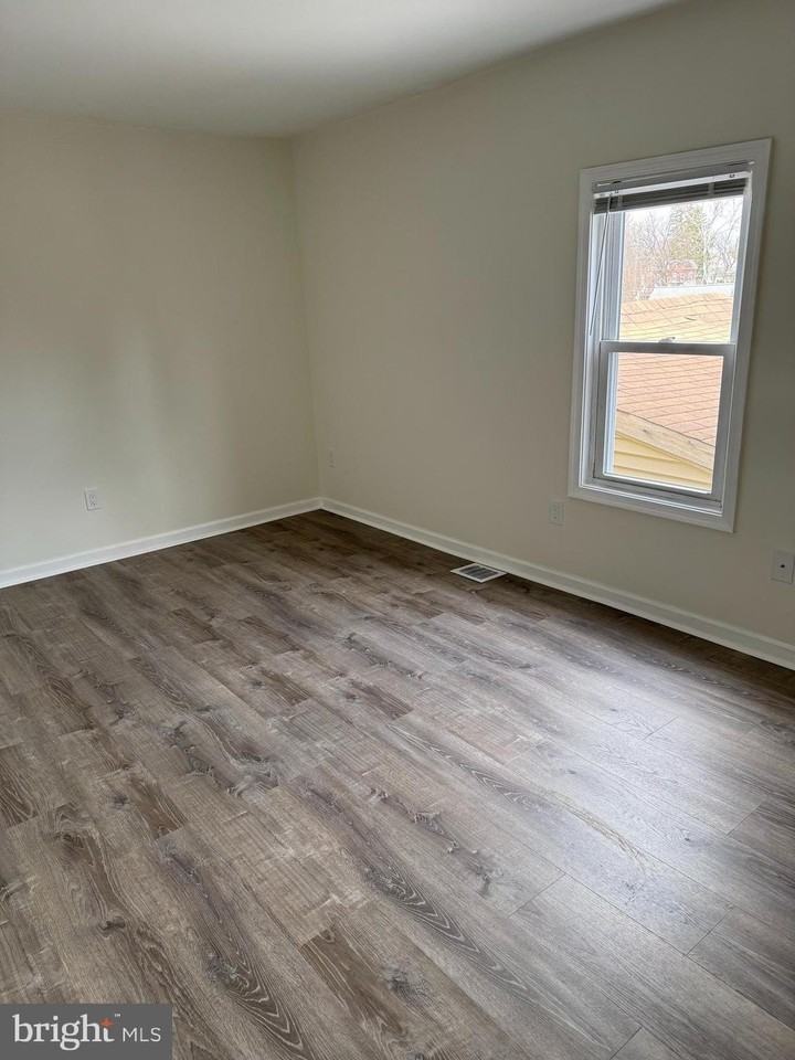 19 North St - Photo 4 of 19
