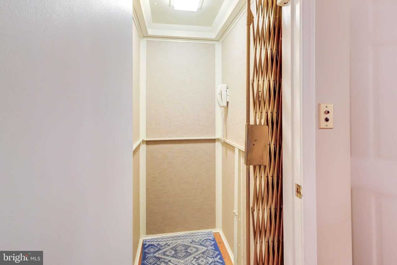2329 S Rolfe St - Photo 5 of 43