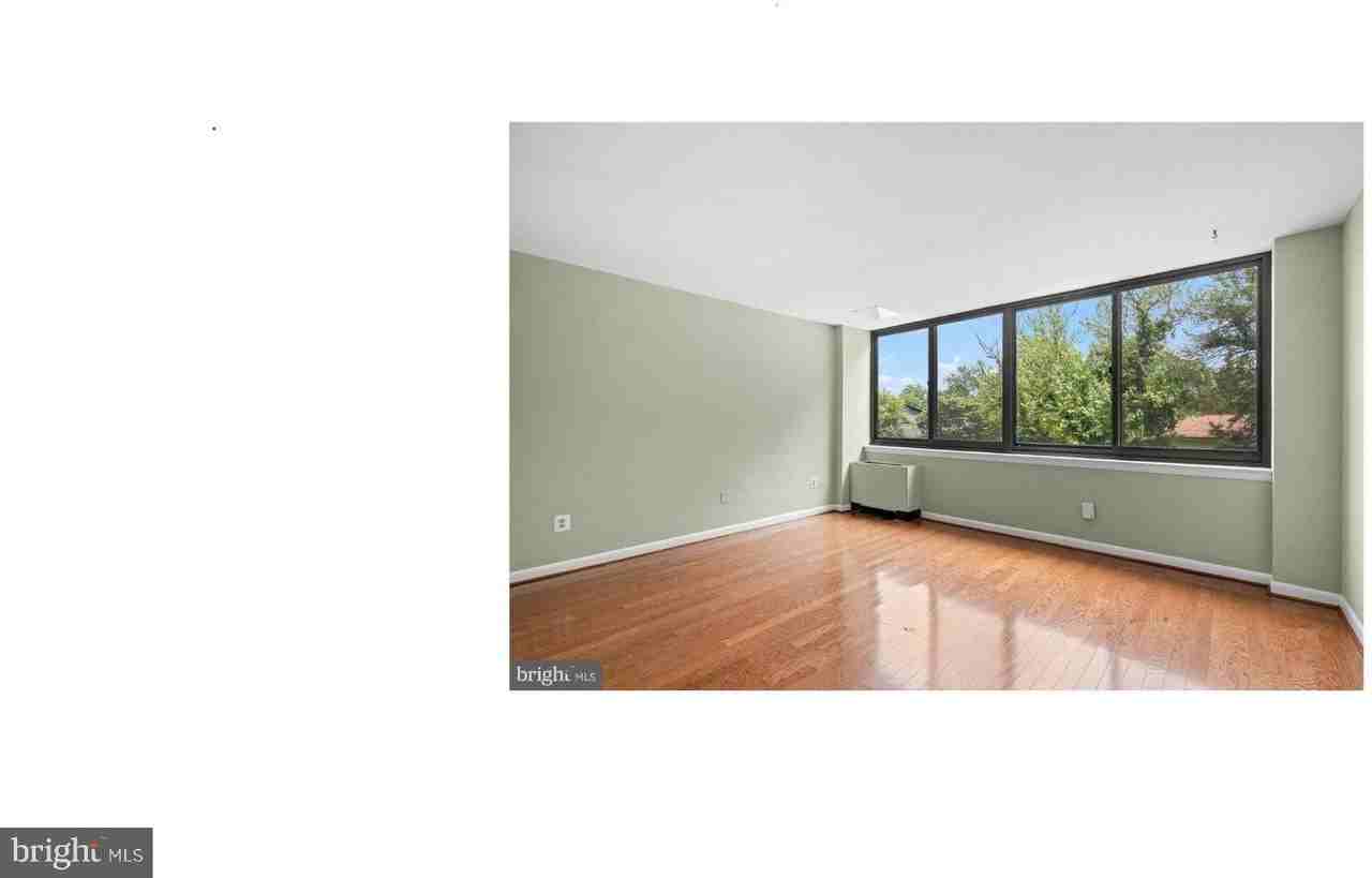 600 Roosevelt Blvd #G16 - Photo 3 of 5