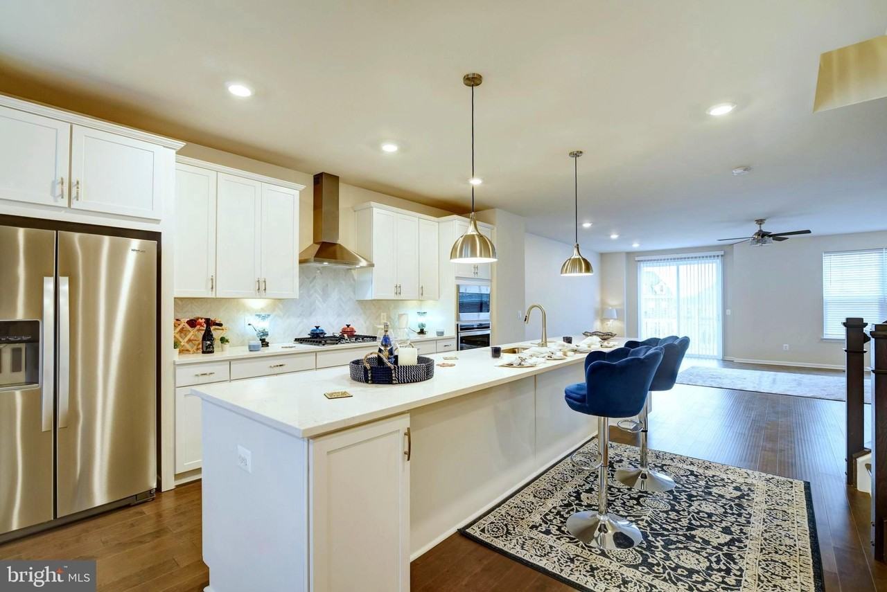 42932 Running Creek Sq - Photo 2 of 50