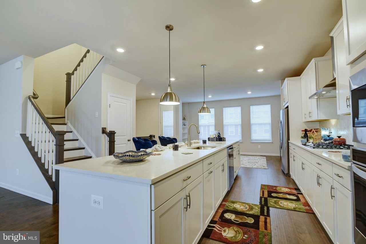 42932 Running Creek Sq - Photo 4 of 50