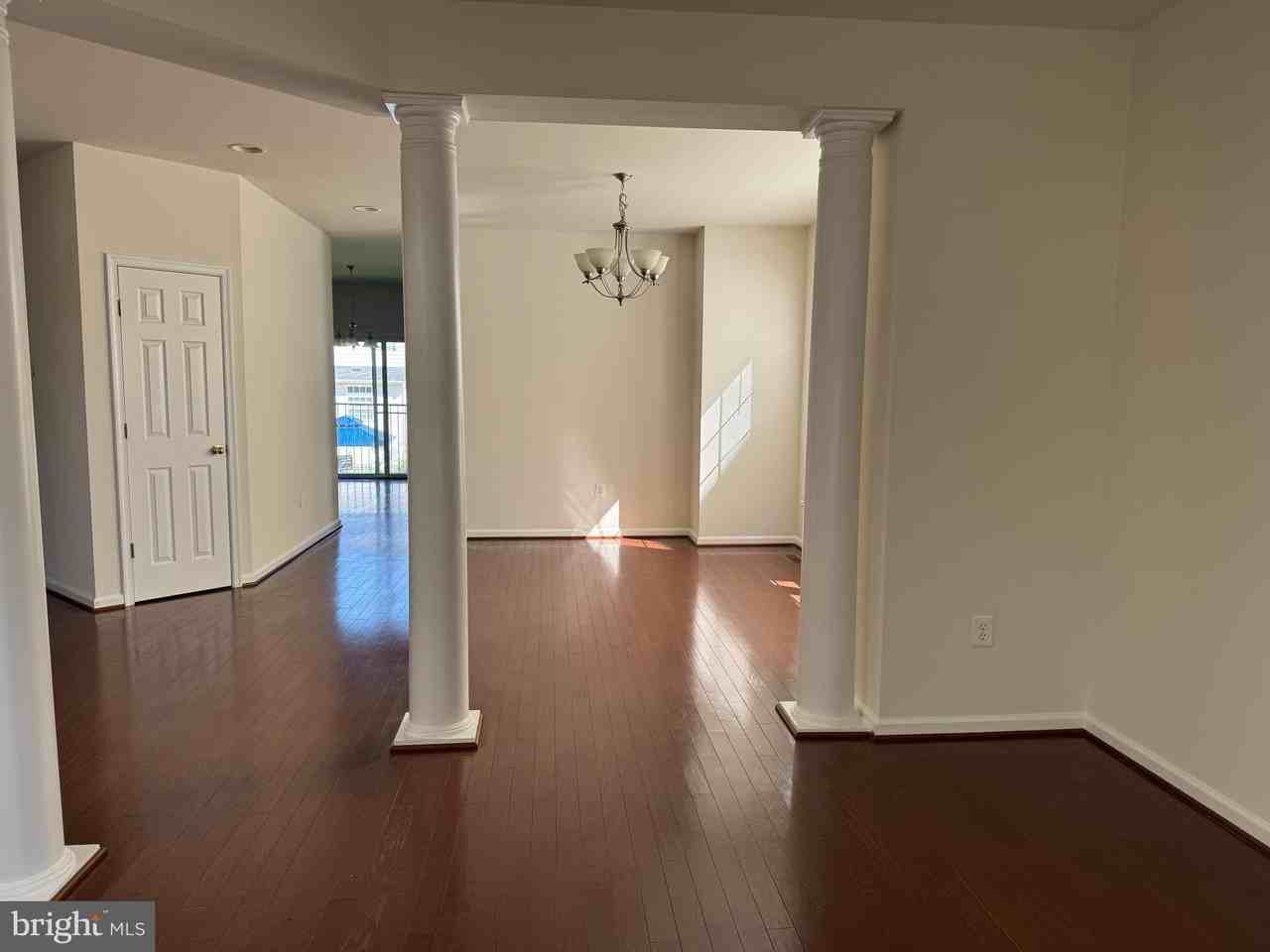 9719 Inkwood Dr - Photo 6 of 50