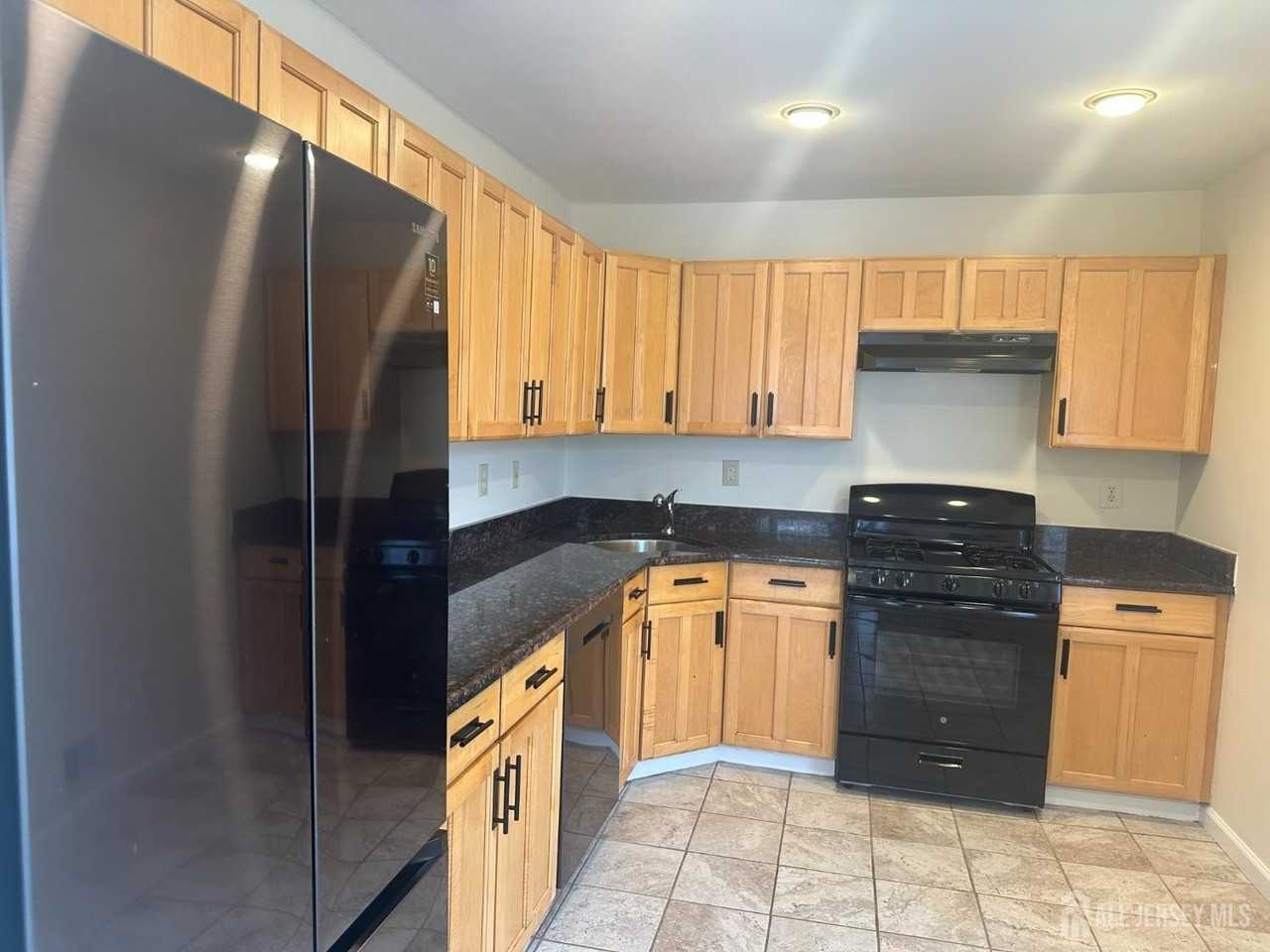 212 Darwin Ln - Photo 5 of 16