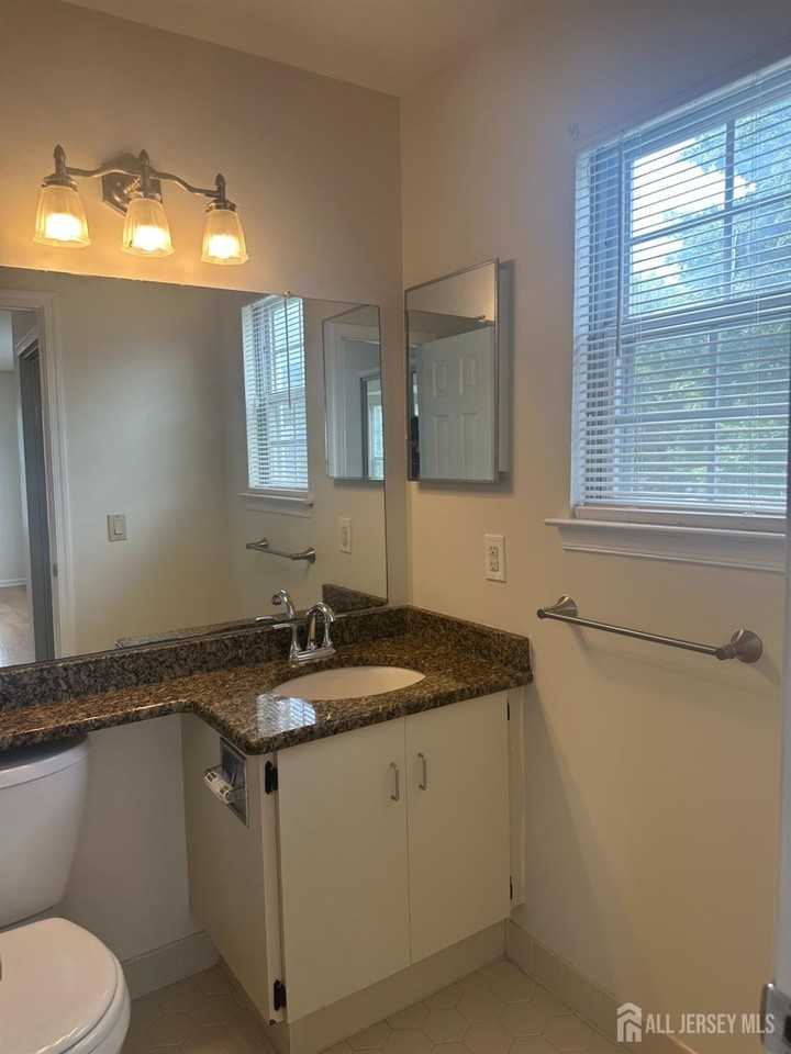212 Darwin Ln - Photo 6 of 16
