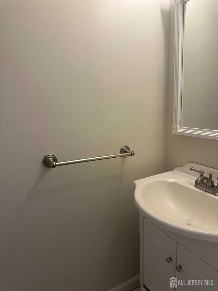 212 Darwin Ln - Photo 7 of 16