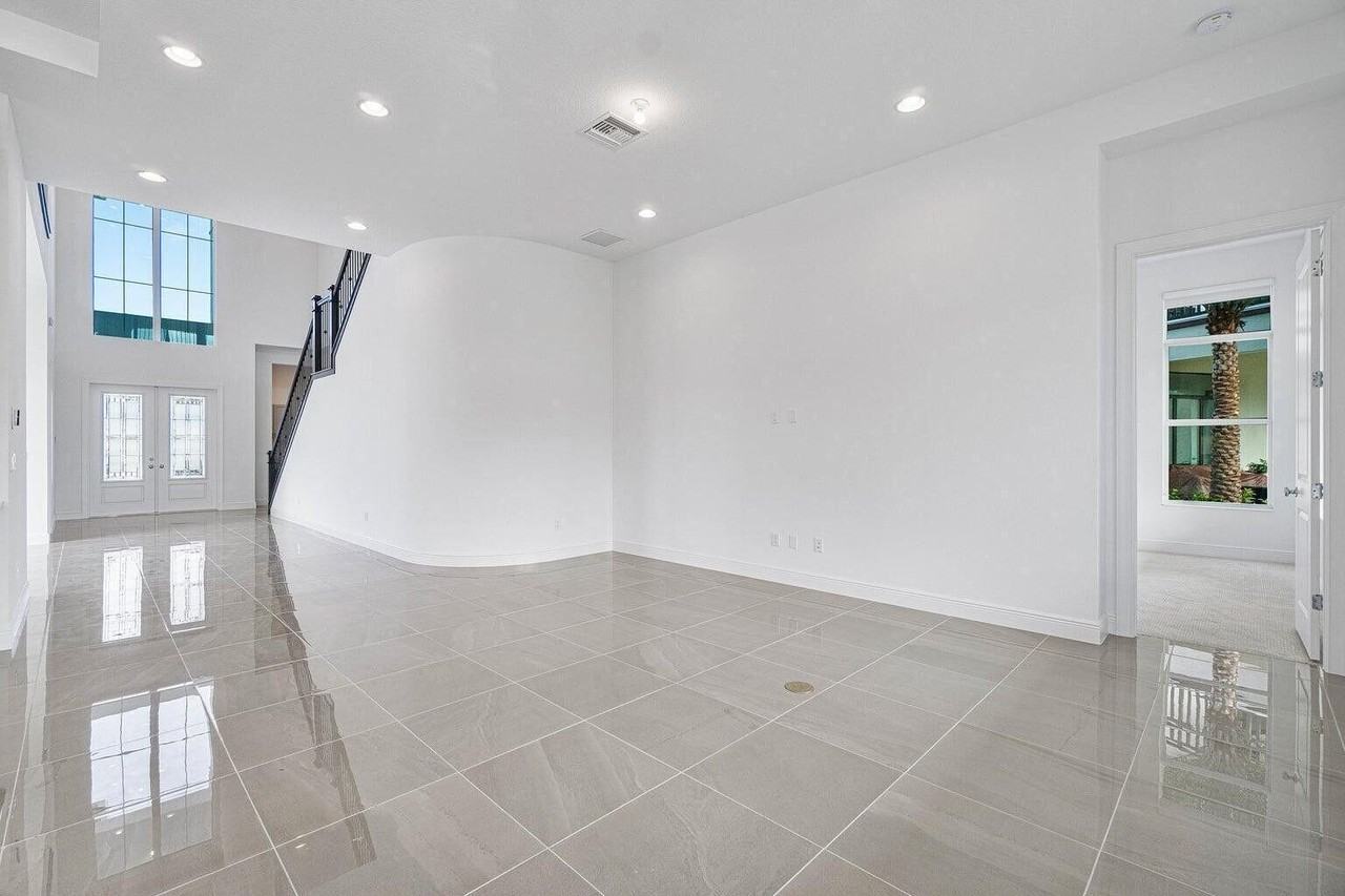 4202 Mendel Ln - Photo 6 of 42