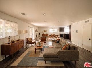 22756 Mobile St - Photo 4 of 8
