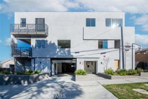 featured image of 7341 Valmont St #103