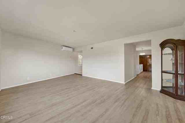 1537 Silverwood Dr - Photo 3 of 8