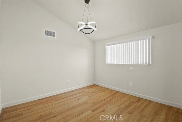 4217 Mesa St - Photo 4 of 8