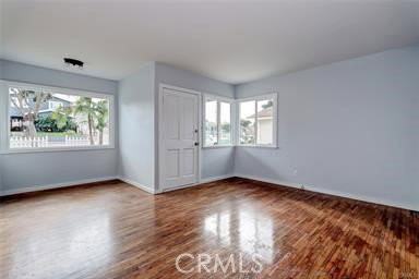 1027 Avenue C - Photo 2 of 6