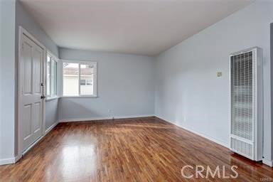 1027 Avenue C - Photo 3 of 6