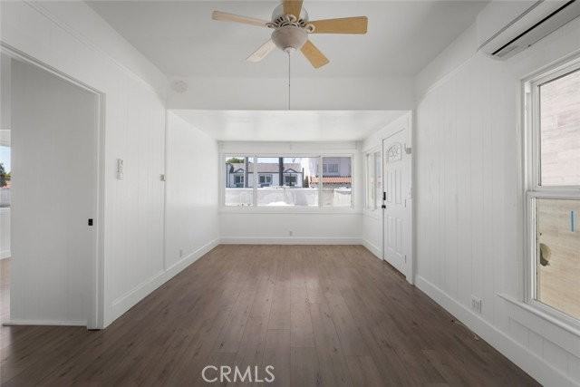 424 S Pacific Coast Hwy - Photo 2 of 8