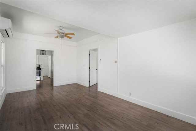 424 S Pacific Coast Hwy - Photo 3 of 8