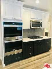 304 W Hillcrest Blvd - Photo 4 of 8