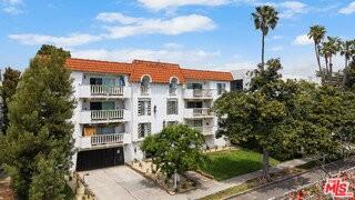605 San Vicente Blvd #206 - Photo 4 of 6