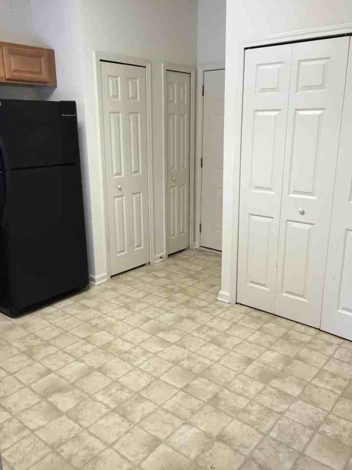 894 Scrub Jay Dr - Photo 5 of 14