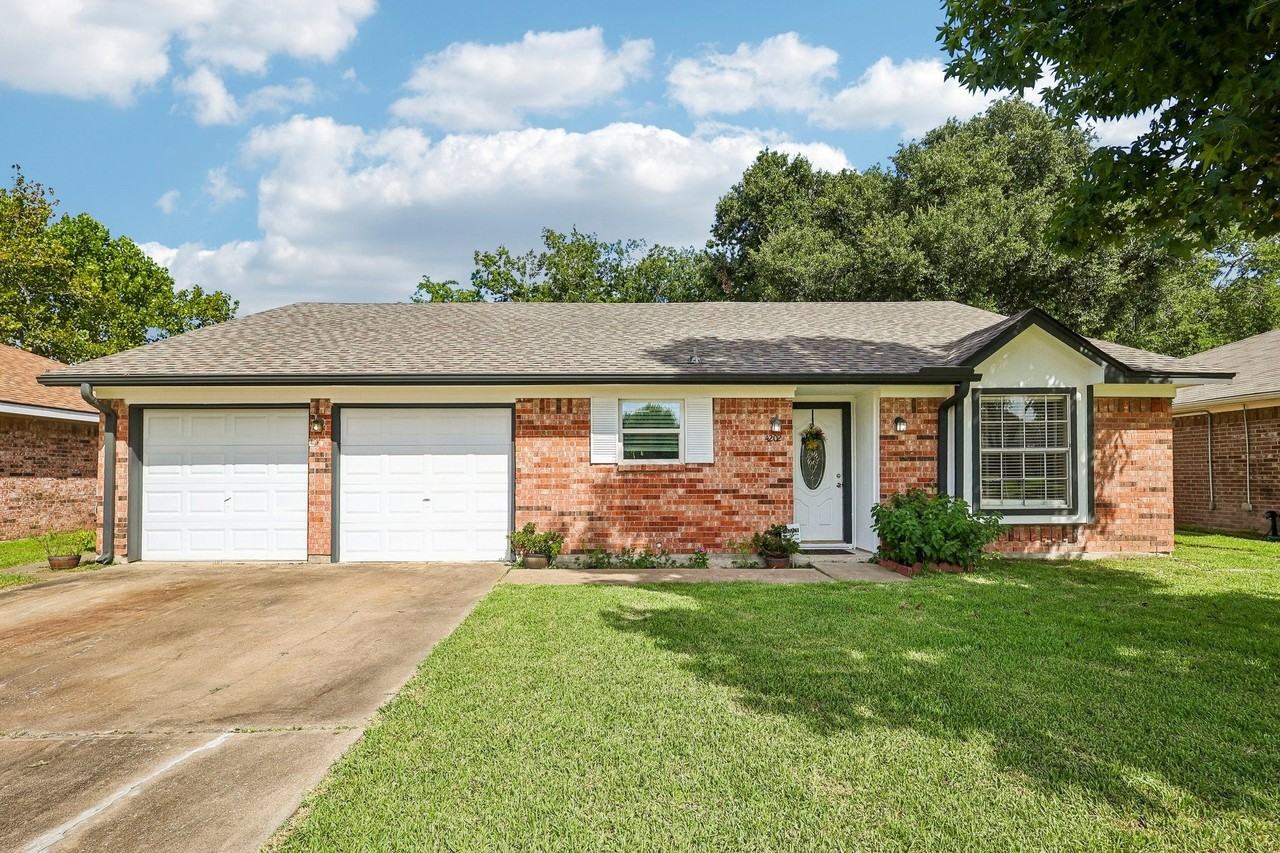 4202 Townes Forest Rd - Photo 2 of 33