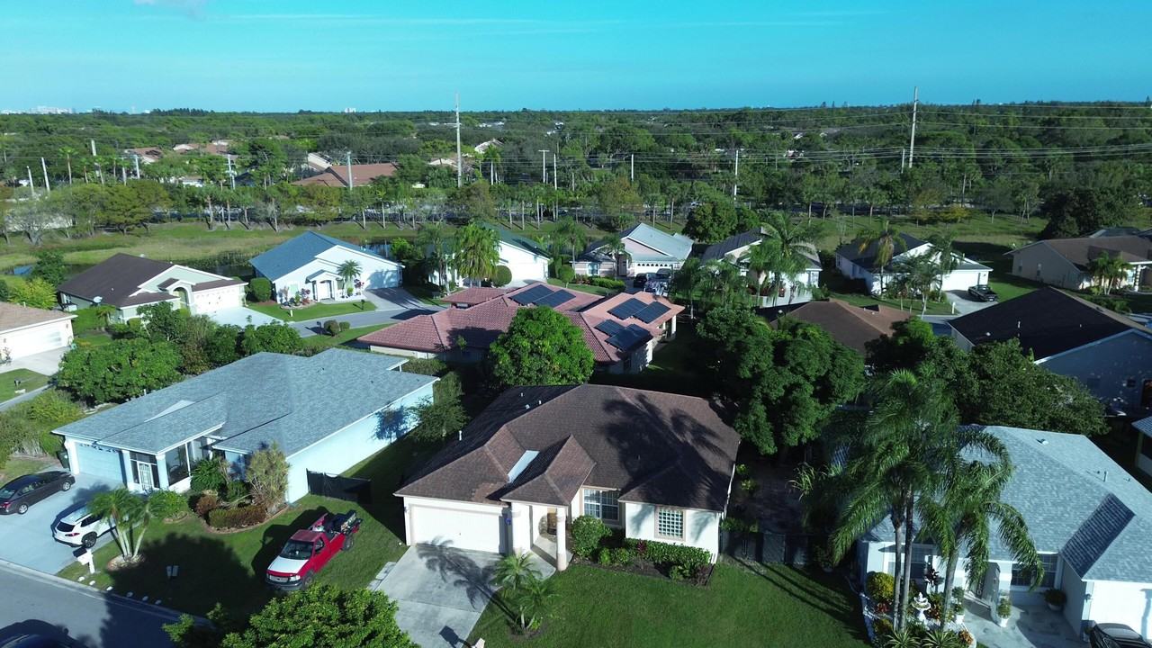 1338 Cape May Ln - Photo 5 of 25