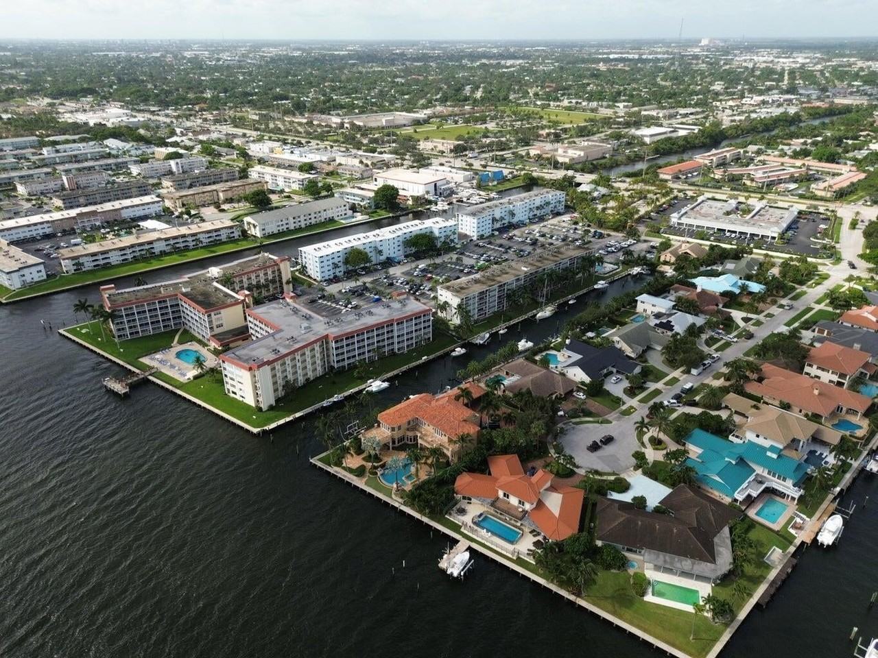 109 Paradise Harbour Blvd - Photo 4 of 22