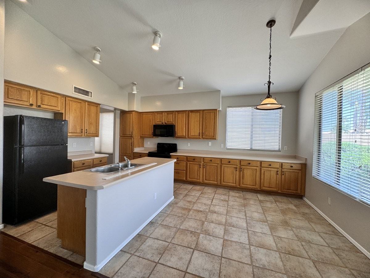 1795 W Canary Way - Photo 4 of 50