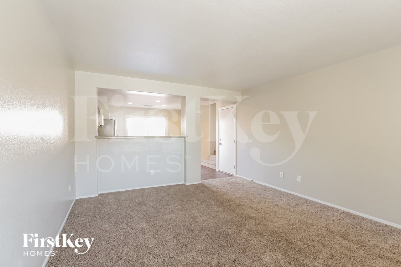 10436 Coyote Cub Ave - Photo 4 of 15