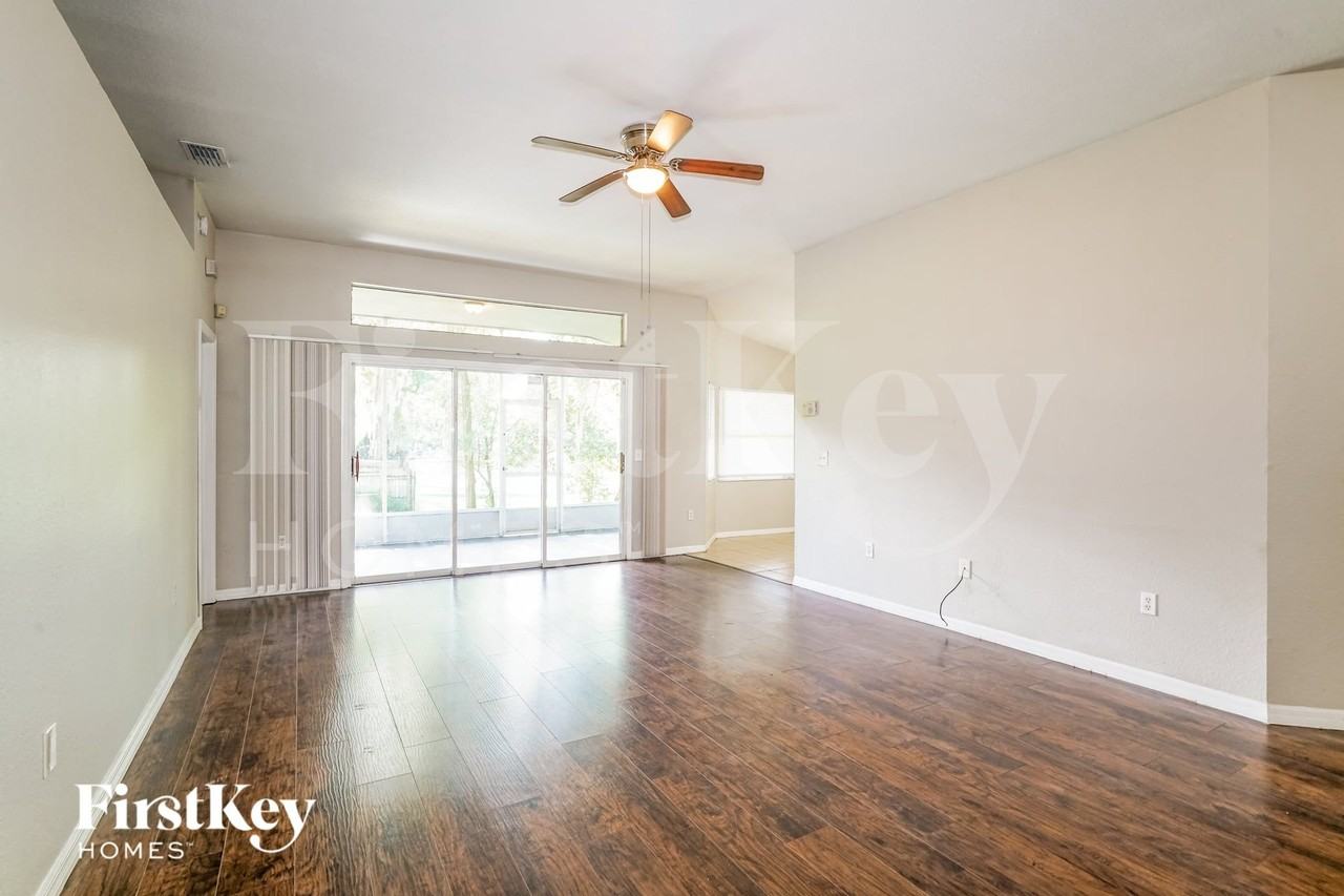 7009 Scenic Hills Blvd - Photo 3 of 15
