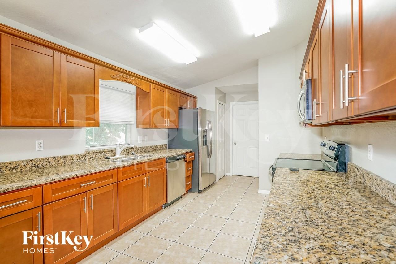 7009 Scenic Hills Blvd - Photo 6 of 15