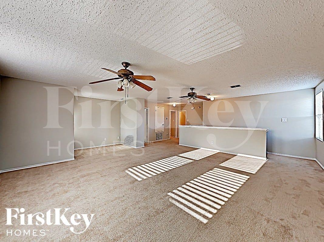 6113 Highfield Park - Photo 7 of 17