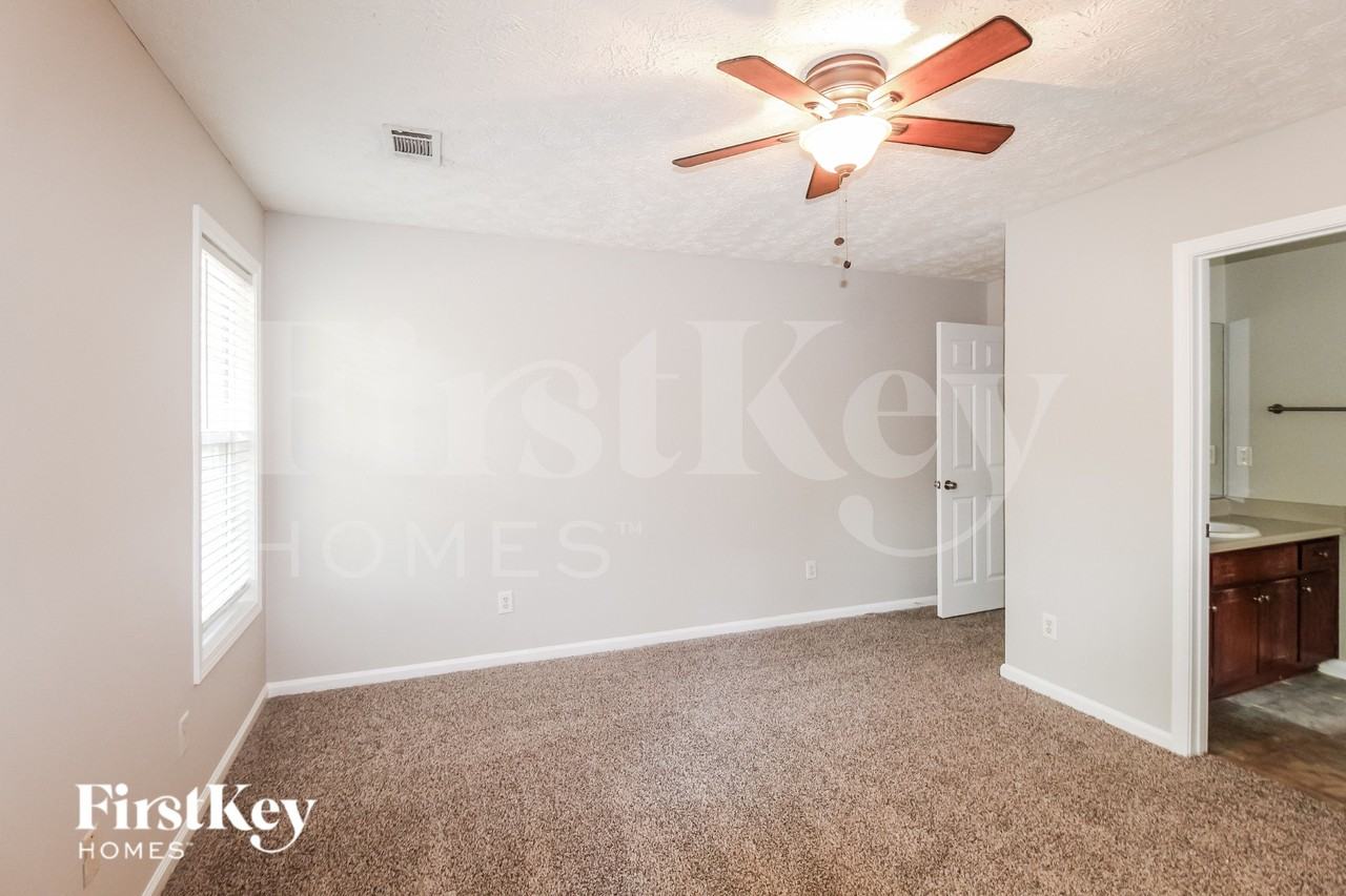 4871 Candler Pond Rd - Photo 6 of 16