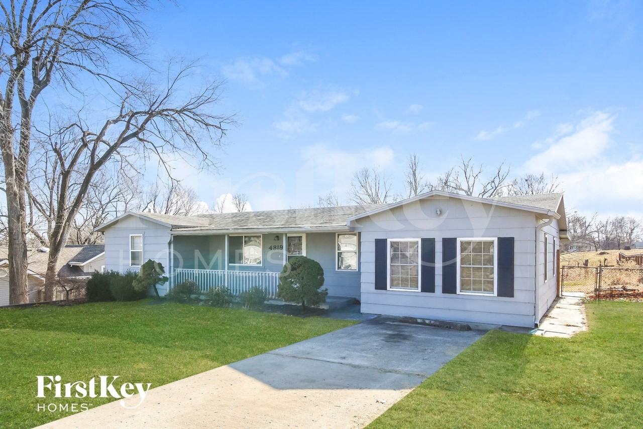 4819 Ne 45th Ter