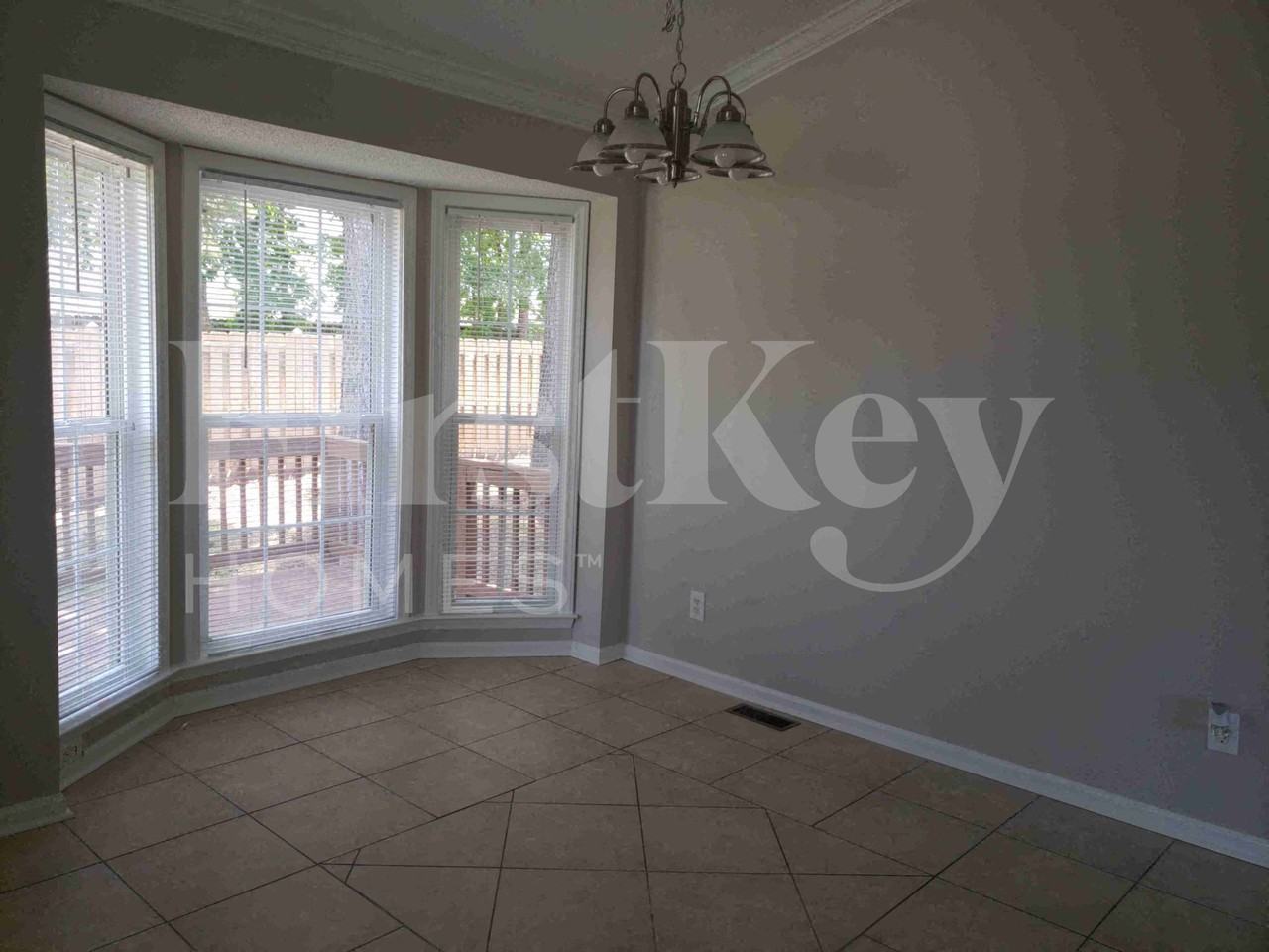 4001 Mackinac Island Ln - Photo 4 of 23