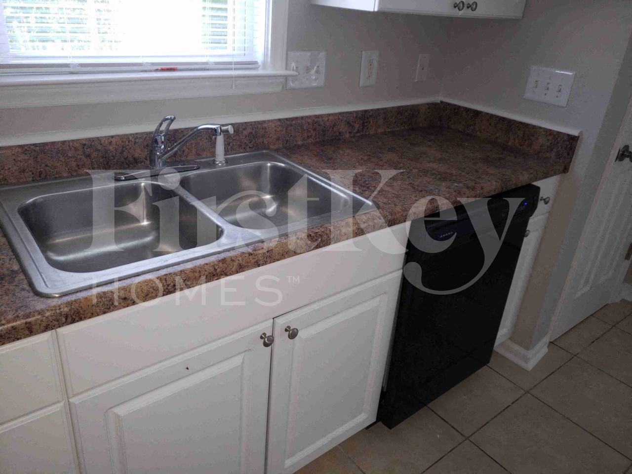 4001 Mackinac Island Ln - Photo 6 of 23
