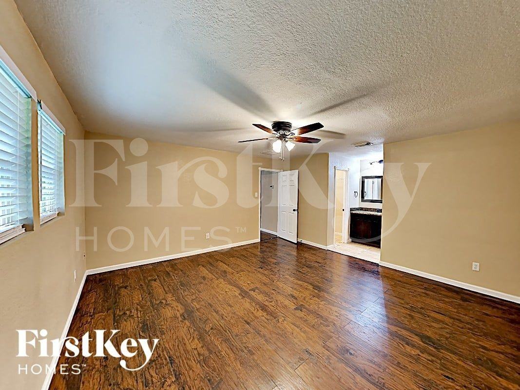 3602 Willie Way - Photo 6 of 13