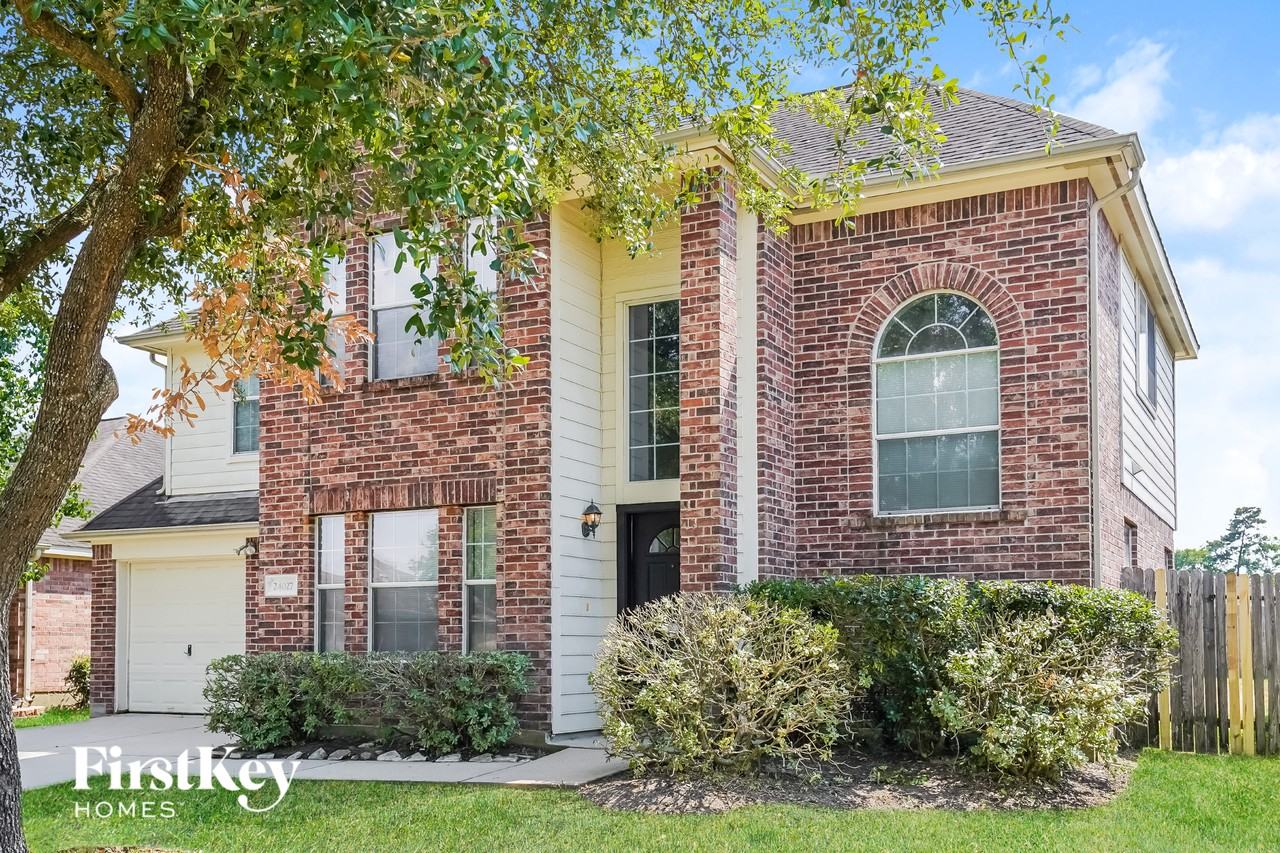 24027 Holleygate Ct - Photo 2 of 15
