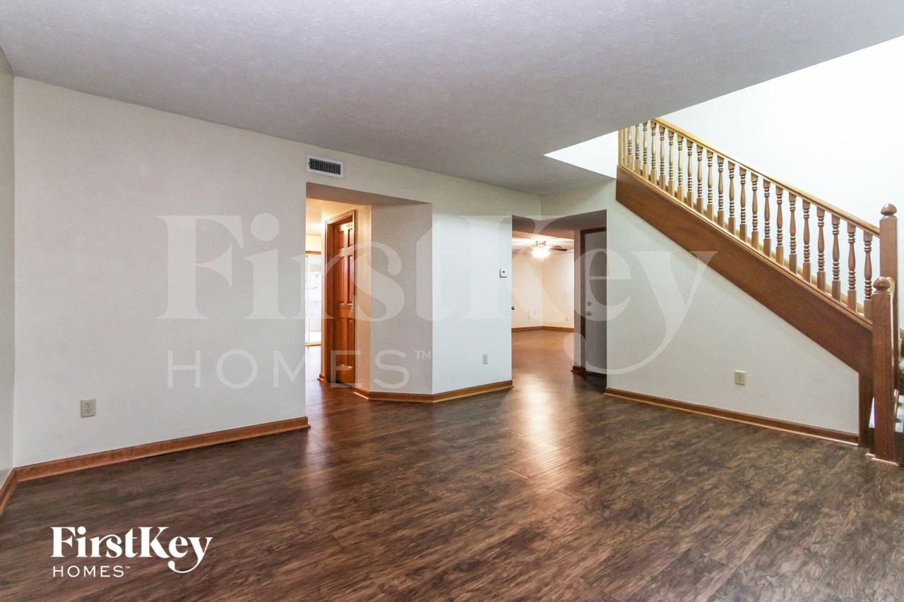 1027 Palomino Pl - Photo 5 of 14
